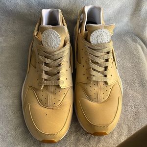 CUSTOM Nike AIR HUARACHES